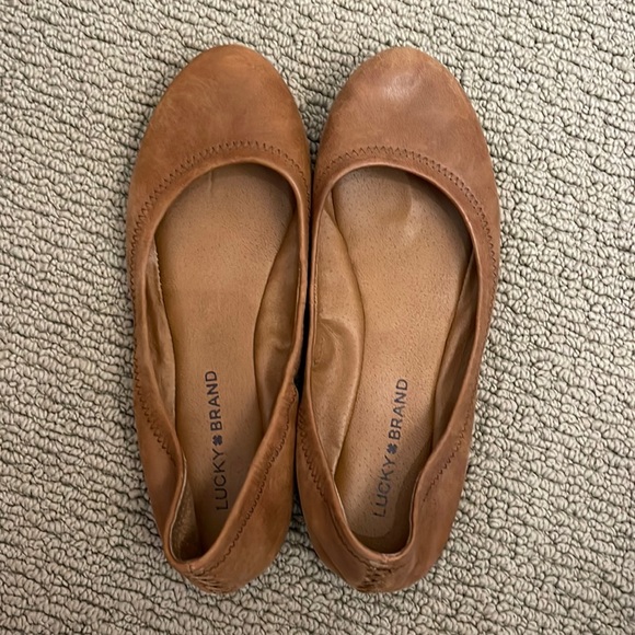 Lucky Brand leather flats Sz 7.5 - Picture 1 of 4